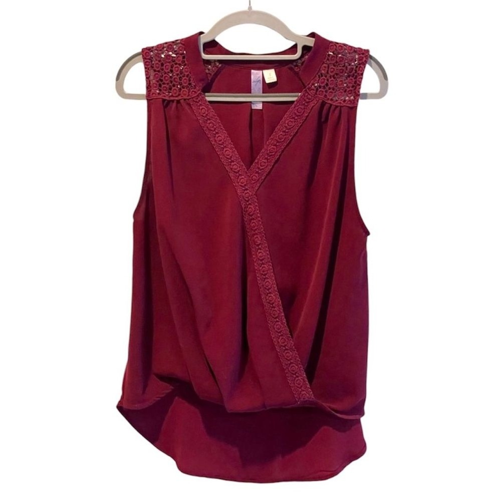 Alya Blouse Burgundy Peplum Crochet Lace‎ Surplice Women Small